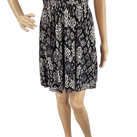 Old Navy Black White Print Tie Shoulder Smocked Mini Dress S - Picture 3 of 7